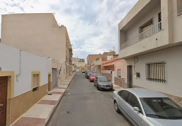 Esta propiedad se encuentra alquilada. No se puede visitar.  - foto 3
