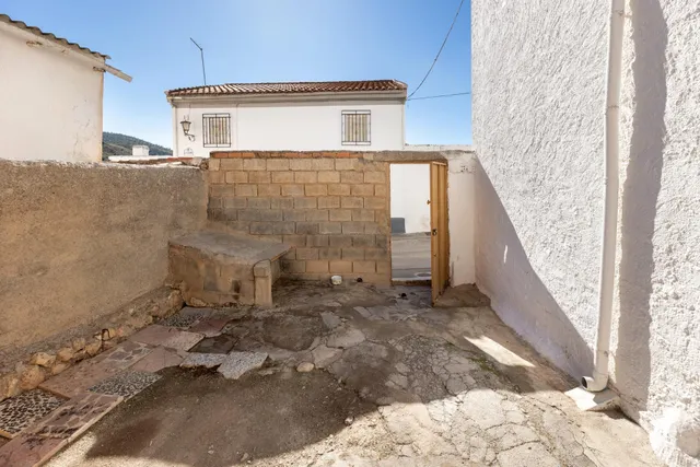CASA EN AGRÓN — 22