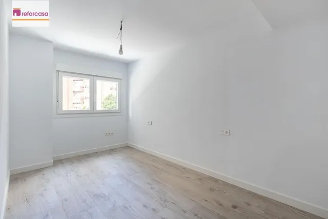 Piso reformado en Avenida Barcelona — 11