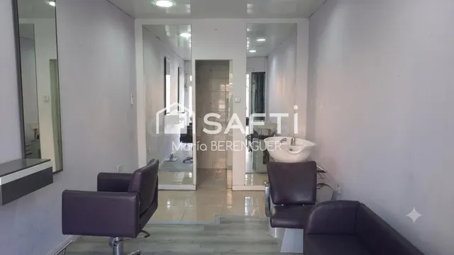 Local ideal para peluquería, barbería, uñas o estética en Mo