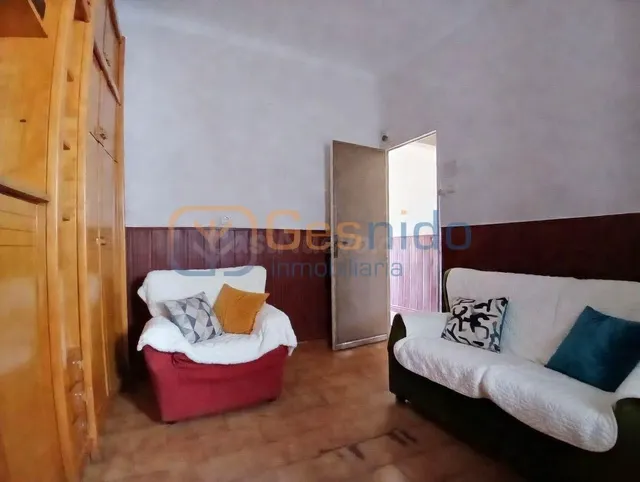 CASA a REFORMAR en SEGOVIA (barrio de San Lorenzo) de TRES h - foto 2