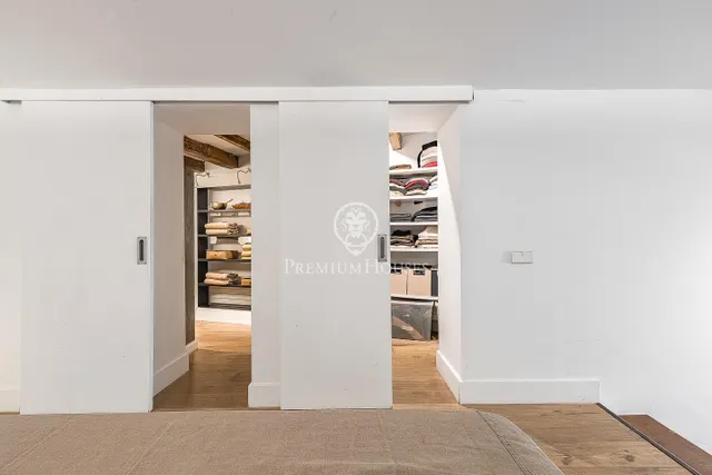 Exclusivo loft de diseño con piscina privada en Poble Sec — 15