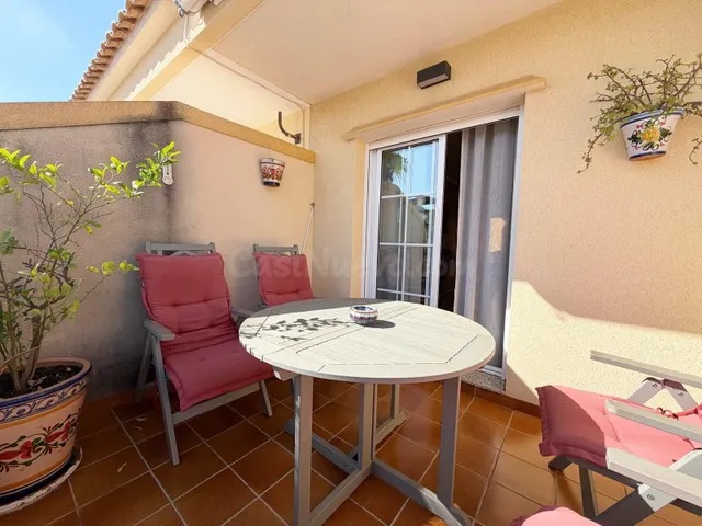 Fantástico bungalow en planta alta con solárium privado en Lomas de Cabo Roig — 4