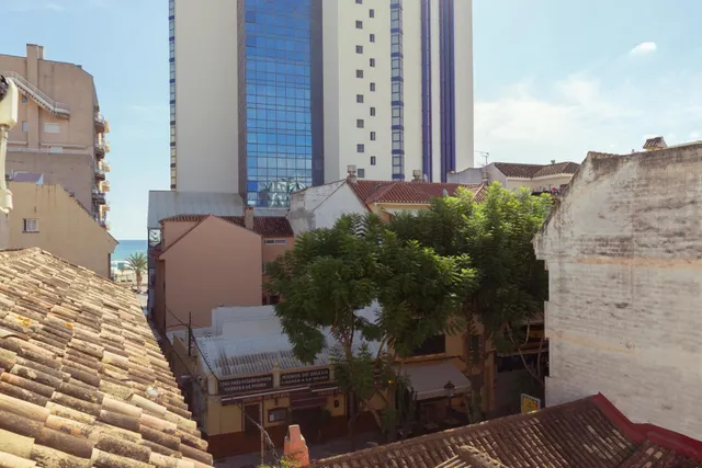 Edificio con historia a un minuto del mar | los boliches, Fuengirola — 25