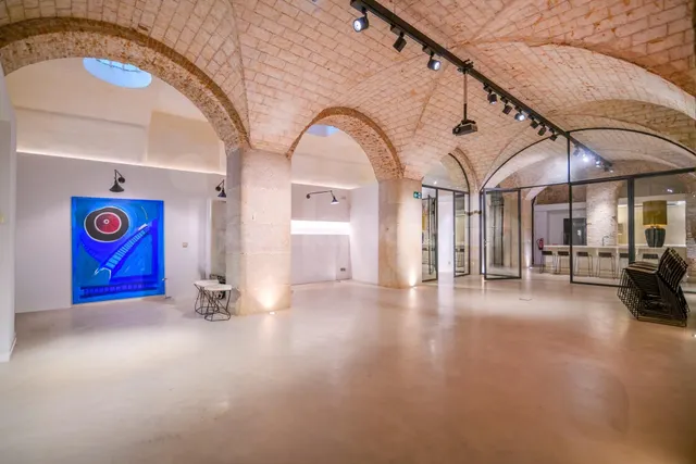EXCLUSIVA OFICINA DE DISEÑO DE 226 M2 EN EL CORAZÓN DEL BARRIO GÒTIC — 3