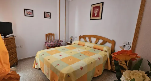 APARTAMENTO EN VENTA EN EL CENTRO DE GUARDAMAR – A 600 METRO - foto 4