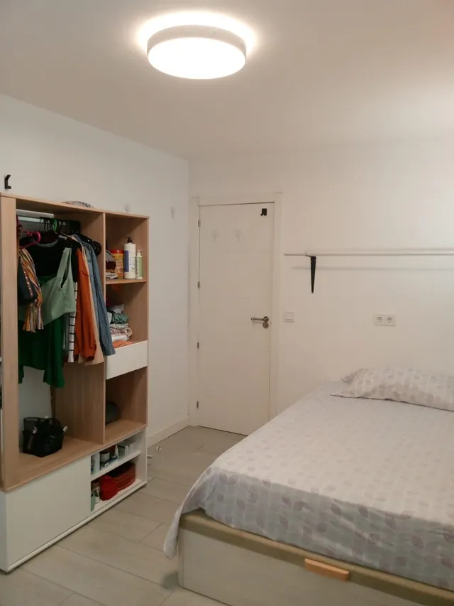 Hábitación con cama individual en la Calle Verónica, Santa Faz. — 3