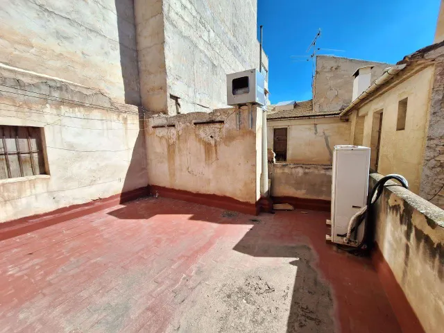 TRASPASO Y VENTA POR JUBILACIÓN CON VIVIENDA INCLUIDA — 21