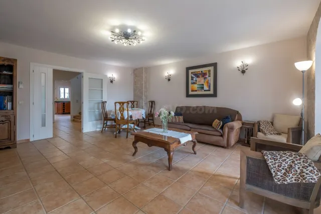 Gran casa en Urb Covamar de 5 hab con garaje de 3 vehículos - foto 5