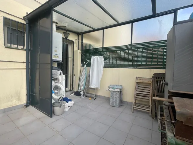 Amplia habitación  en Granada, Ideal para Estudiantes — 41