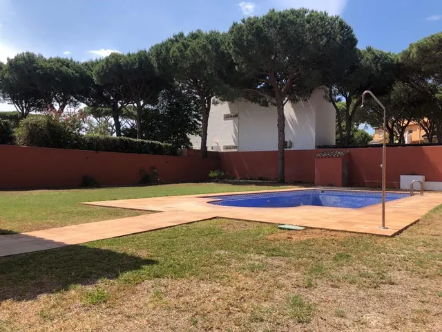 CHALET DE 2 PLANTAS  INDEPENDIENTE EN LA BARROSA CON 1200 M2 DE PARCELA — 4