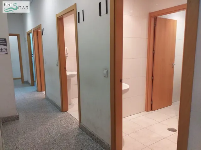 LOCAL COMERCIAL EN ALQUILER Y VENTA EN NAVALCARNERO — 40