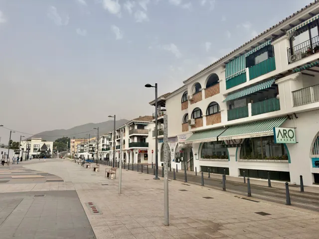 Oportunidad !!!! Gran Local comercial en pleno centro de Arroyo de la Miel - Benalmadena — 2