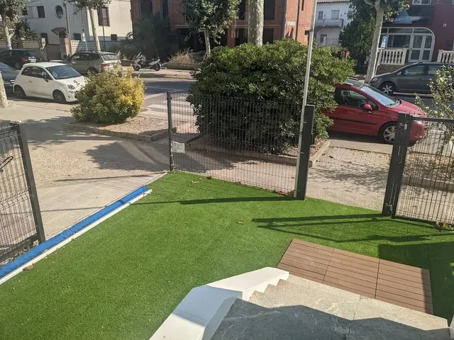 Local Comercial en Venta en Empuriabrava: Espacioso, Luminoso y Listo para Entrar — 16