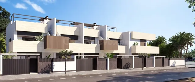 Chalet con piscina y jardín en venta en Pilar de la Horadada