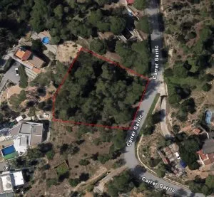 Parcel·la edificable amb magnífiques vistes en el Bosc de la - foto 2