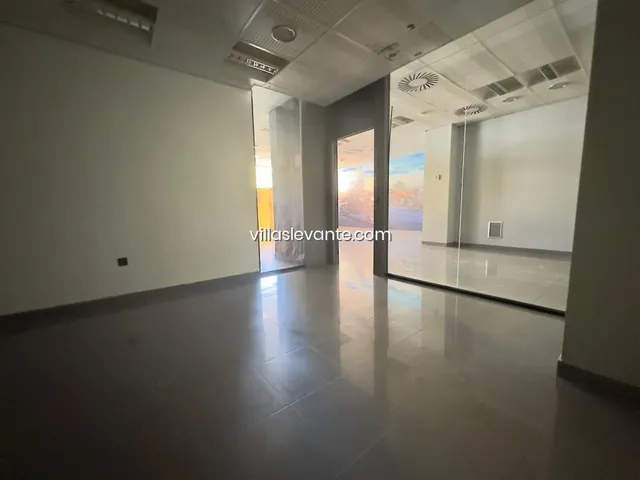 LOCAL COMERCIAL REFORMADO ALQUILER — 13