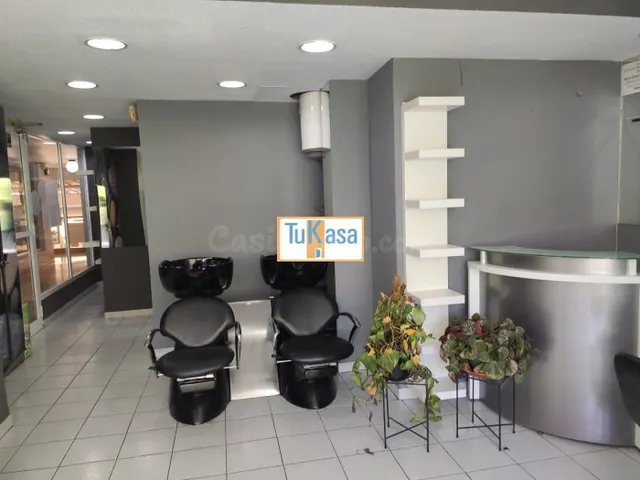 Local comercial 100m² en alquiler - CRUZ DE LOS CAIDOS - foto 2