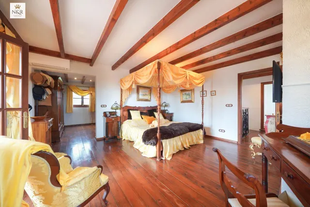 Finca rústica con espectacular casa con piscina y jardín mediterráneo en Consell, mallorca. — 20