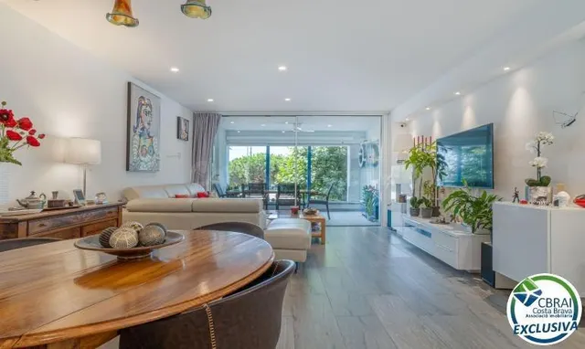 Magnífico Apartamento en Primera Línea de Mar