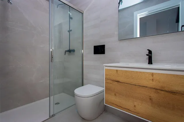 Apartamento 2 habitaciones 83m² en venta - Paseo maritimo — 17