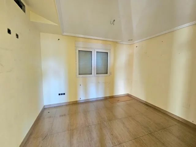 Apartamento en Torrevieja: 4 hab, 2 baños — 9
