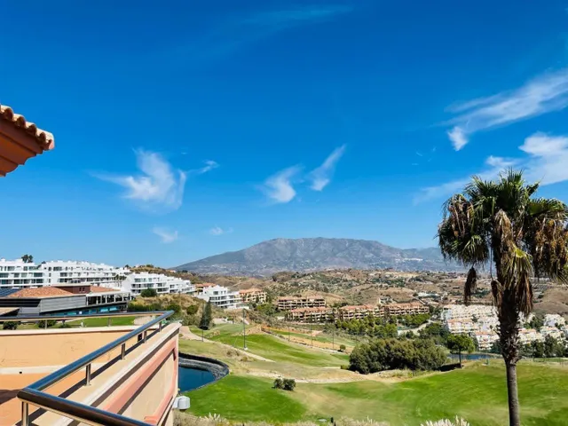 Villa de Lujo con vistas al mar y al golf. 7 dormitorios, 10 baños. Calanova Golf, La Cala de Mijas — 30