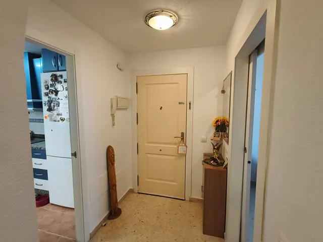 ¡Ideal para familias! Piso de 3 dormitorios con terraza, piscina y jardines en Torremolinos — 20