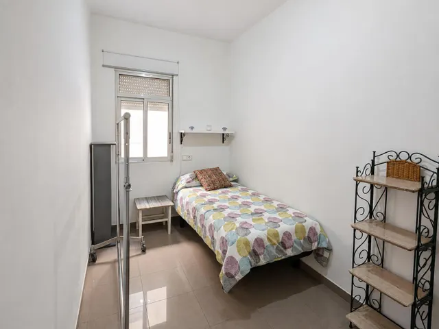 Vivienda exterior con orientación sur y ascensor en Patraix — 7