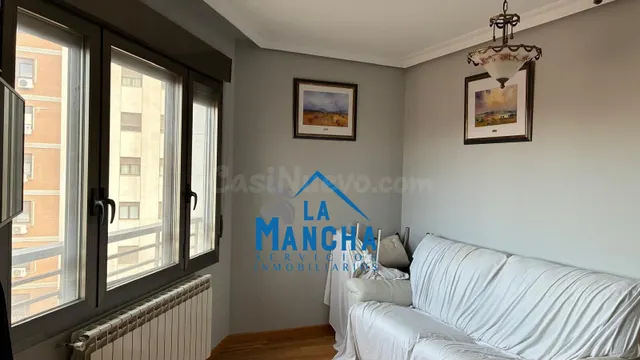 *250.000€* INMOBILIARIA LA MANCHA VENDE PISO EN ZONA FERIA D - foto 2