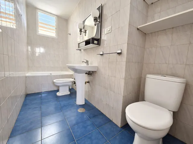 Primer piso en La Unión junto a calle mayor — 18