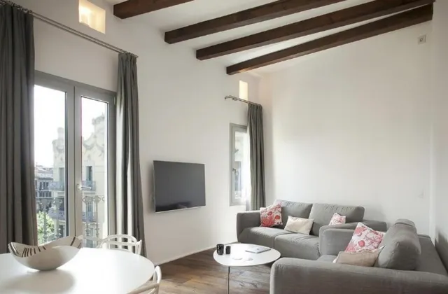 PISO ESPECTACULAR EN CENTRO DE BARCELONA — 2