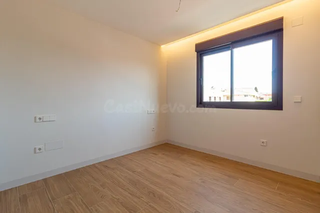 VILLA MODERNA DE 3 DORMITORIOS Y 2 BAÑOS EN LO PAGAN (SANTIAGO DE LA RIVERA) — 24