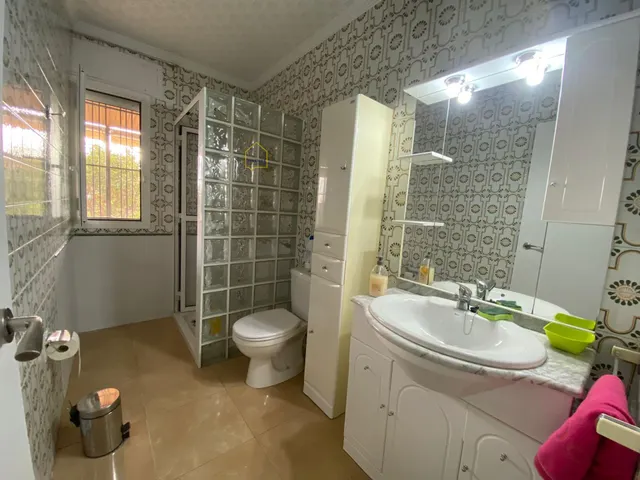 CASA LUMINOSA CON PARCELA A UN PASO DEL CENTRO — 11