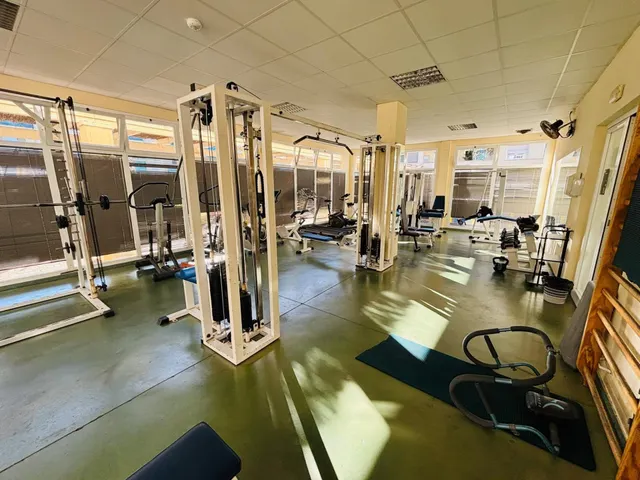 ¡espectacular piso con garaje, piscina, gimnasio y vigilancia 24 horas en calle maría maribrán! ✨ — 39