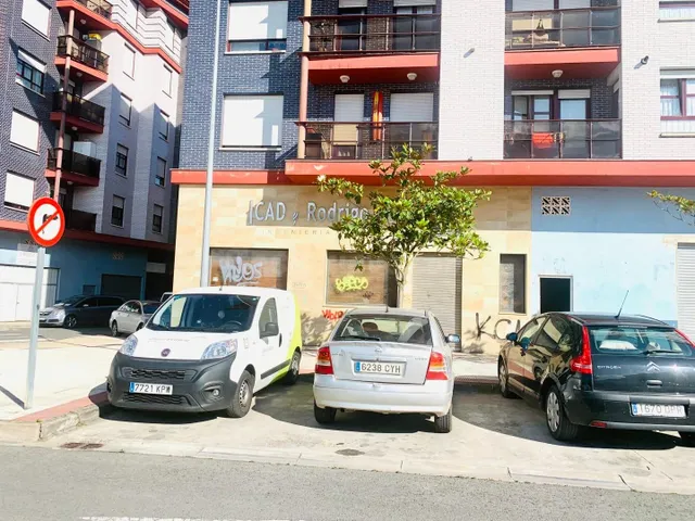 Em Miranda de Ebro, local de 96 m2 a la venta y/o alquiler - foto 2
