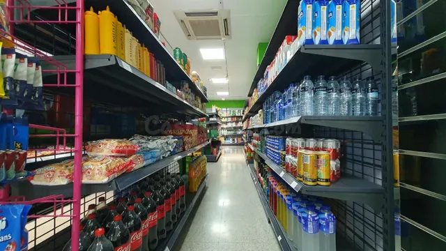 Traspaso Espacio Comercial de Alimentación y Delicatessen en - foto 3