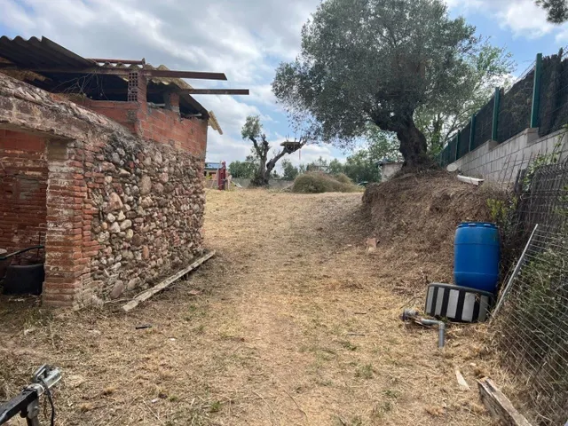 SOLAR EN VENTA CON CASAL DE PIEDRA EN LA SERRA BARONA — 23