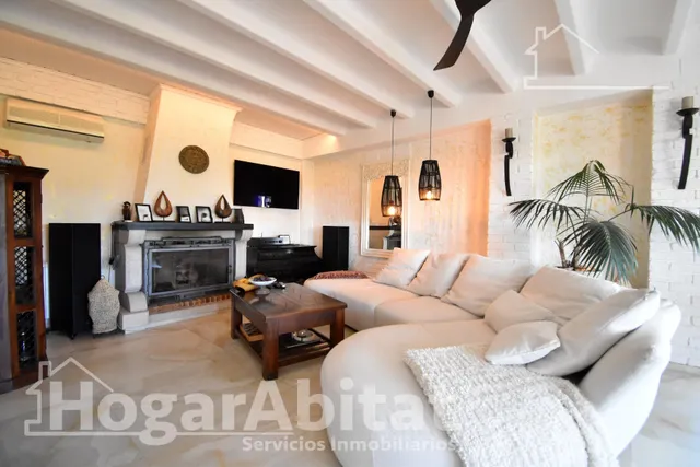 ¡chalet totalmente reformado con licencia turística! amplio con 4 viviendas independientes y piscina privada — 9