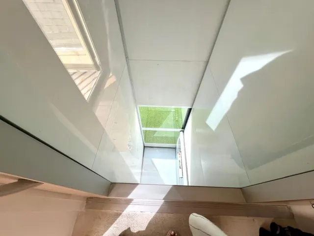 EXCLUSIVA CASA ADOSADA CON ASCENSOR Y PISCINA EN CIUDAD JARDIN — 45