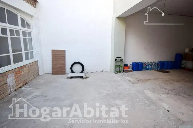 AMPLIA CASA CON 2 TERRAZAS Y GARAJE — 6