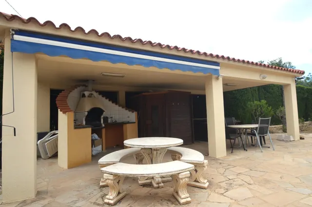 SE VENDE MAGNIFICA VILLA EN LA NUCIA — 18