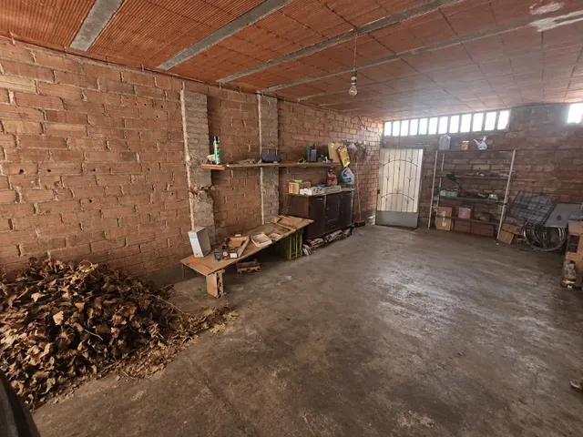 CASA ADOSADA EN VENTA CON 2 VIVIENDAS INDEPENDIENTES — 14