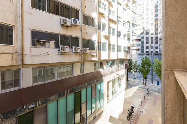 OFICINA DE 149 m2 EN PLENA GRAN VÍA – POSIBILIDAD DE TRANSFORMACIÓN EN VIVIENDA — 22