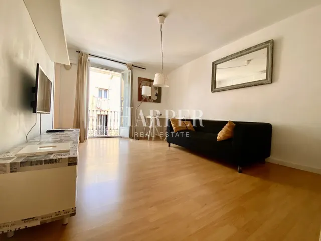 Para entra a vivir, un piso luminoso en  Barcelona ( Nou de Rambla ), — 37