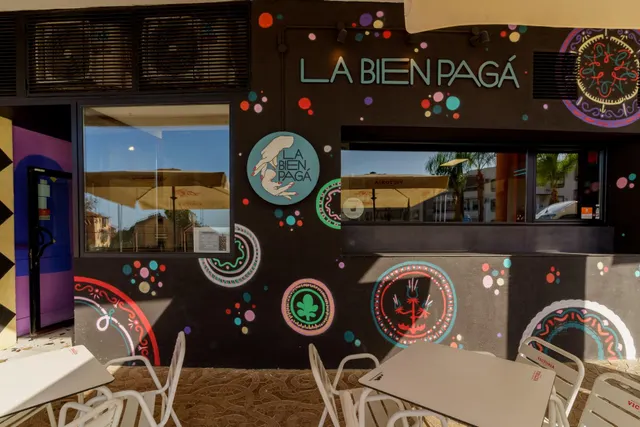 OPORTUNIDAD DE NEGOCIO EN MOTRIL – BAR LA BIEN PAGÁ — 24