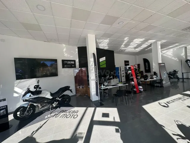 Local en venta con inquilino en Elche — 4