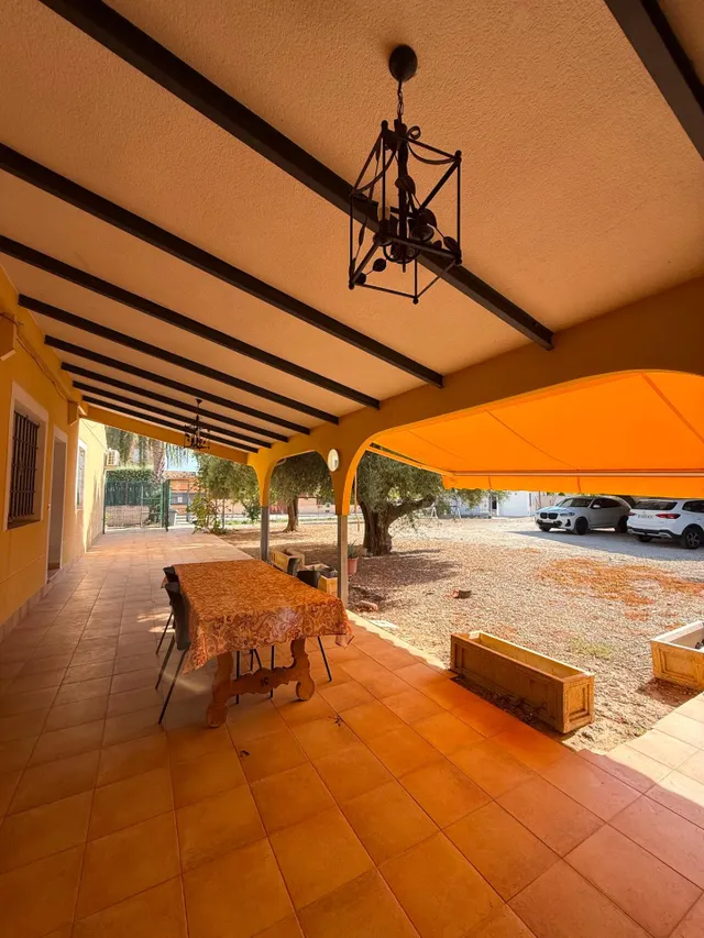 DOS CASAS EN UNA EN MATOLA SOLO EN ALQUILER — 47