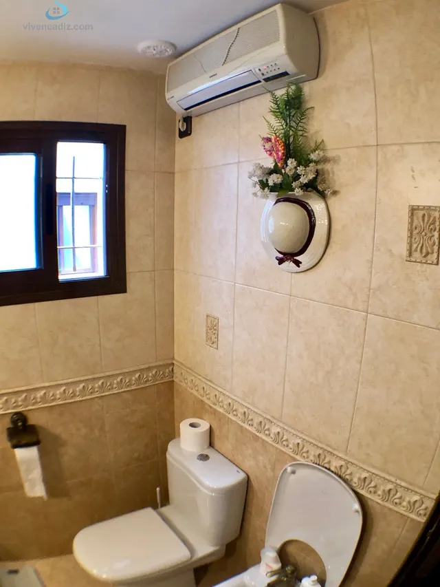 AMPLIA VIVIENDA CON ASCENSOR - ZONA CENTRO — 15