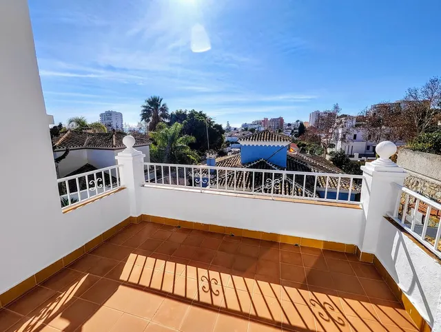 Chalet 4 habitaciones 206m² en venta - Centro — 34